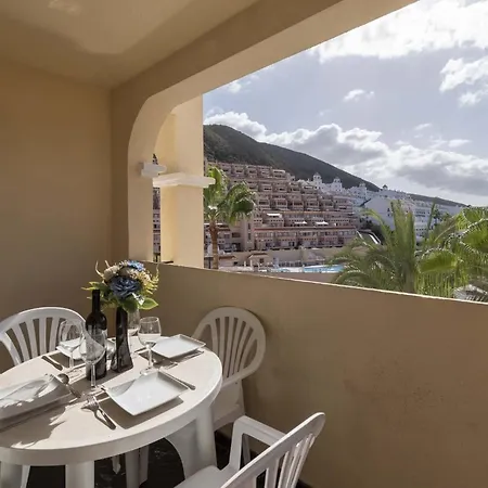 Castle Harbour 2 Bed Duplex Guincho (Tenerife)