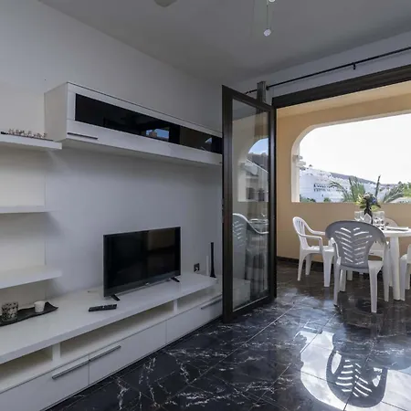 Castle Harbour 2 Bed Duplex