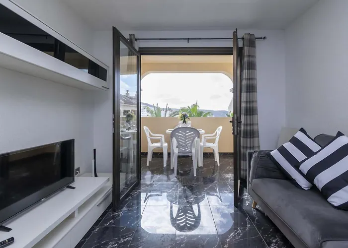 Castle Harbour 2 Bed Duplex Los Cristianos (Tenerife)
