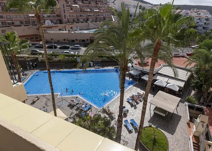 Castle Harbour 2 Bed Duplex